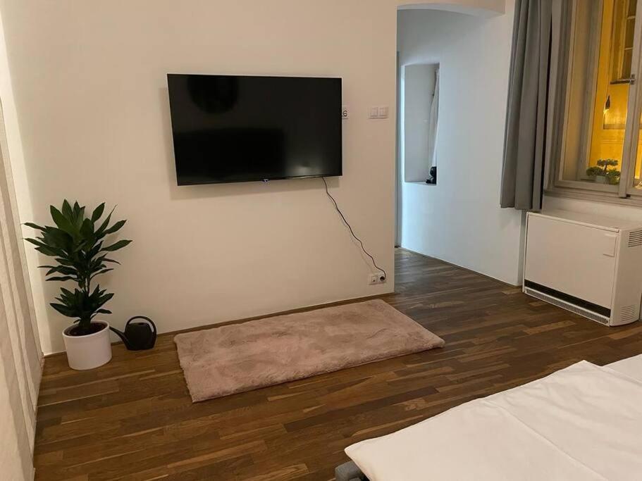 Prahabel - K10, Prague